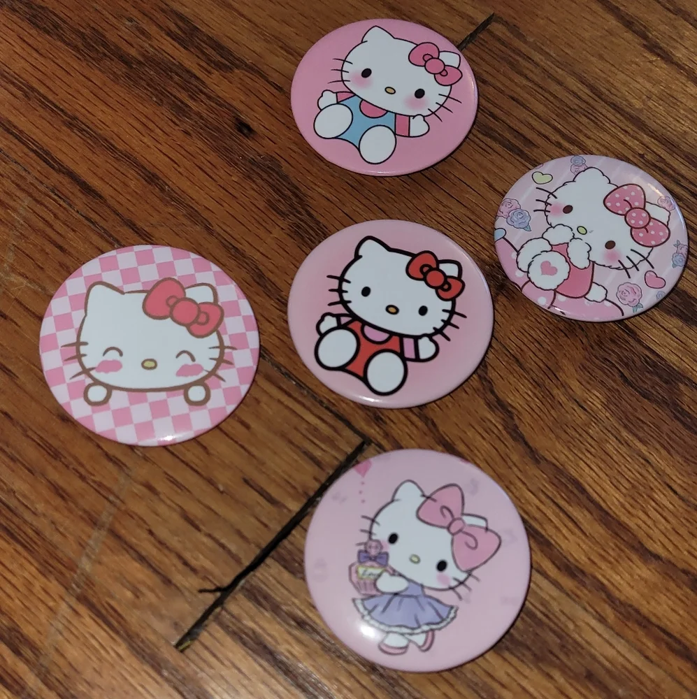 5 Hello Kitty Large Button Pins - Picture 2 of 11